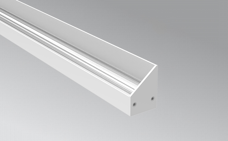Aluminum profile for wallwasher light with asymmetric lens